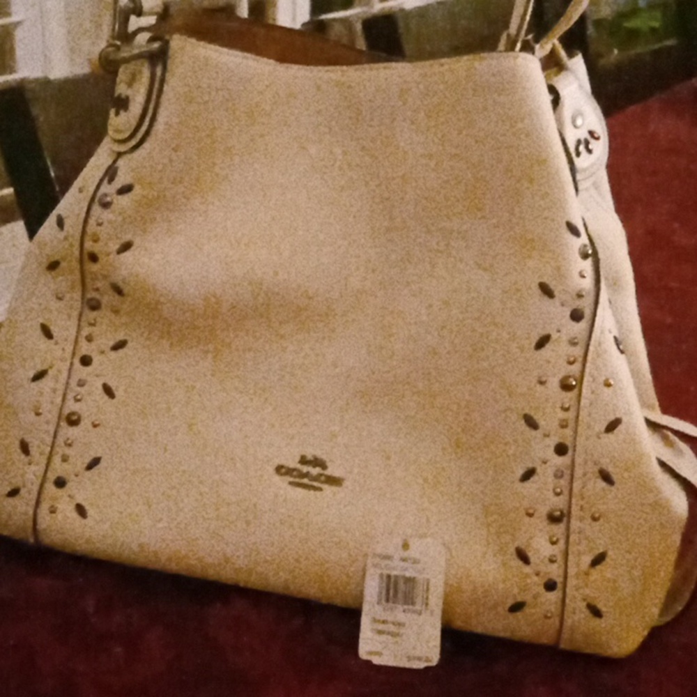 Coach Im/ light saddle with beautiful grain leather white, gorgeous metal detail